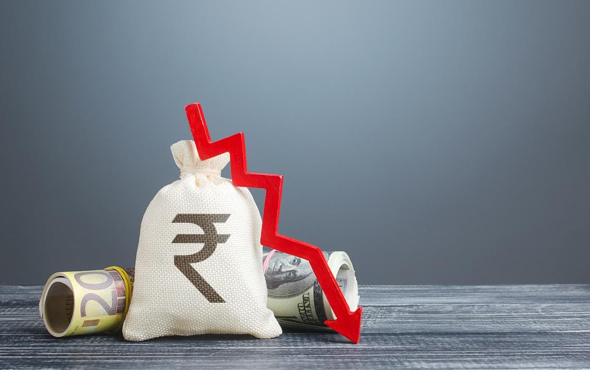 How the Dollar is Killing the Indian Rupee